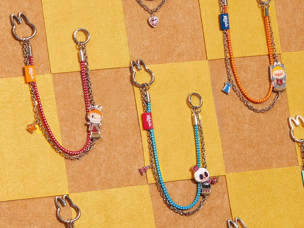 LABUBU THE MONSTERS - Let's Checkmate Display (6 chaînes) – POP MART – Porte - clé japonais | JapanResell